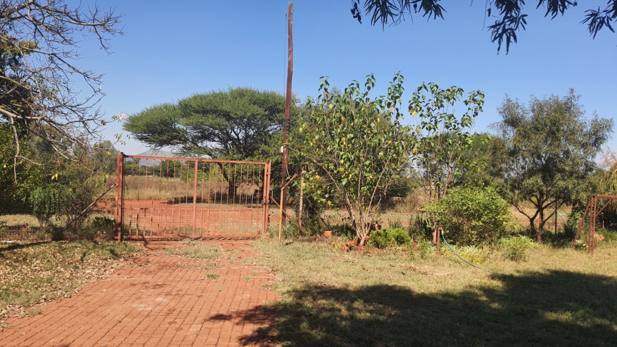 10 Bedroom Property for Sale in Rietfontein A H North West